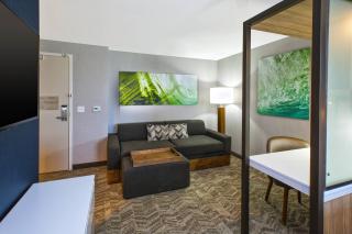 SpringHill Suites by Marriott St. Joseph Benton Harbor - 3