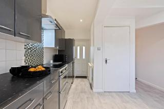 Spacious Contractor house 3 bed rooms Birmingham B23 FREE PARKING & WiFi - Birmingham - 2