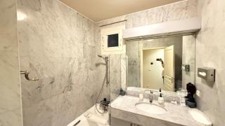 Les balcons de Victor Hugo - Paris - 7
