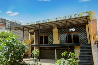 OYO 90856 HOTEL MANNAT - 9