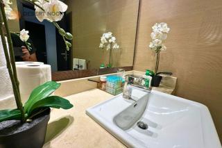 Best Location Marina & Sea View 1 min from JBR - 5