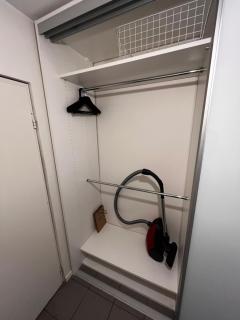 Modern Studio with Balcony in City Center - 4