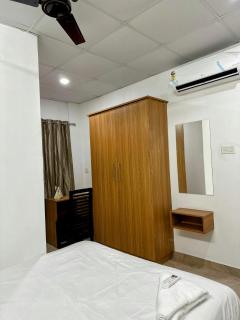 Hotel Metro Den - Cochin - 6