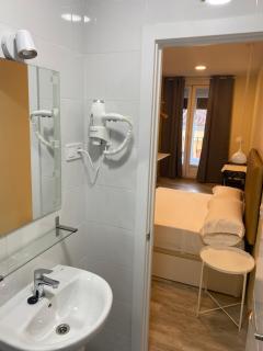 Hostal Oliver - Madrid - 5