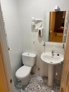 Hostal Oliver - Madrid - 8