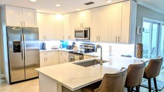 Lakefront Home Close to Bonita Springs Beaches - 4