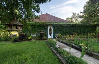 The Prancing Pony Guest House at Edendell - 0