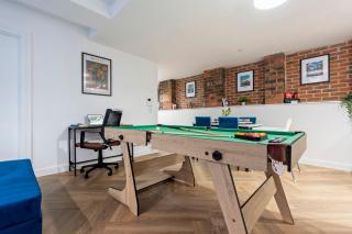 Signature Suite- City Centre, Pool Table, Canal, Netflix Sleeps 7 - Birmingham - 3