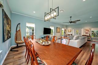 Entire Home! Fantastic Kitchen! 3 Full Baths - Mead - 1