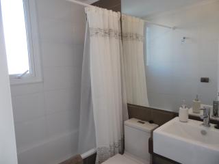 Amplio y con hermosa vista - 2