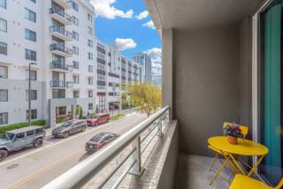 Upscale Apt In Downtown Tampa - 8