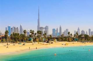 Room with bathroom near beach walk la mer beach Oima leasing property - 0