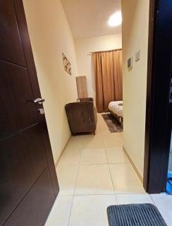 Room with bathroom near beach walk la mer beach Oima leasing property - 5