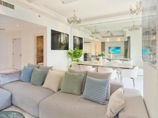 JBR Beachfront Luxe apartment all Rooms Sea Facing - Dubai - 1