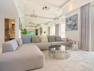 JBR Beachfront Luxe apartment all Rooms Sea Facing - Dubai - 2