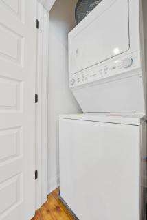 Luxury Boutique Downtown Private Unit - Sandusky - 3