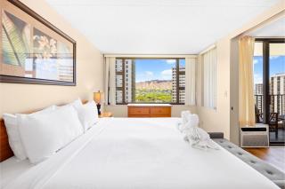 Waikiki Banyan T1-19FL FreeParking King & Sofa Beds - 9