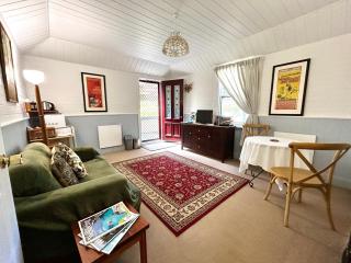 Hamlet Downs Country Accommodation - Fentonbury - 5