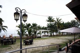 Blackstone Beach Resort - Kuantan - 4