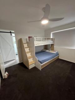 The river retreat with pool - Tweed Heads - 1