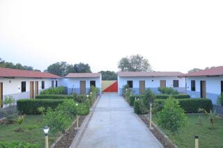 Neelkanth Hotel and Restaurant - 2