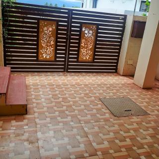Jani and jai little home, Adhiyogi, Isha, AC room - Coimbatore - 1