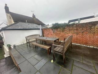 Pass the Keys Honeymooners Heven - Colchester - 5