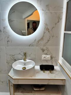 Charming flat - Nice port - 1