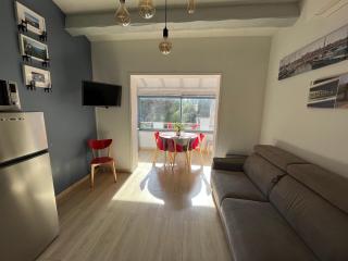 Le chant des Cigales STUDIO Duplex climatisé près des plages - 6