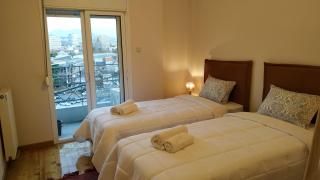 Atelier Poly - Two Bedroom Apartment for 5 Persons -50m to Metro Sintrivani Station- 6th floor plain View - Center - - Tessalónica - 5