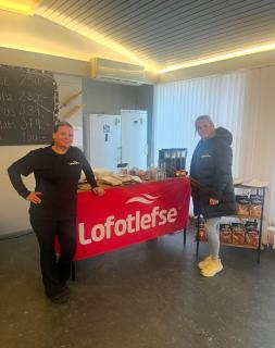 Apartment in the middle of Lofoten with a bakery next door - 8