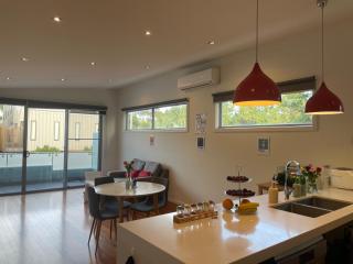 Room in Newport Modern townhouse - Walk to stunning ocean view - Newport - 2
