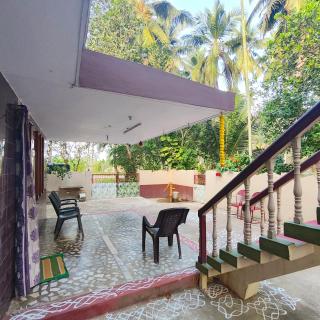Athidhi Vididhi Illu-siragalapalli, palakollu - Pālakollu - 7