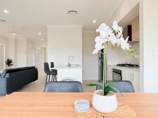 Harmony Heights 4 Beds Villa at Rochedale - Rochedale - 4