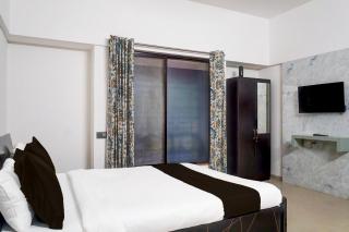 Hotel O Lotus And Guest House - Pune - 8