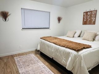 Boise Foothills Boho Haven hosted by Boise BnB! - Boise - 9