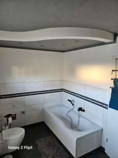 Schlossstraße 11 - 2