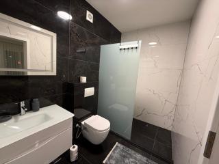 Living Suites - 2