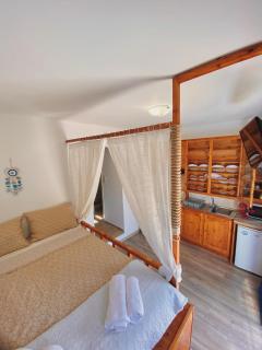 Emborios Views - Studio - 2