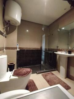 Cozy 1-BR with Large Terrace - Casablanca - 3