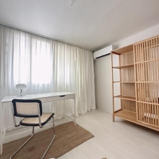Sparrow House - 2