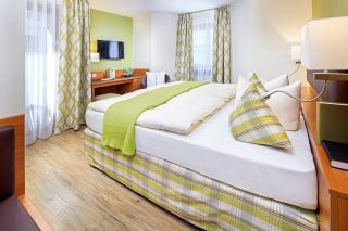 Altstadt-Hotel Zum Hechten - Füssen - 0