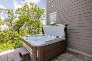 Modern 5 BR -Cul-de-sac -Hot Tub -Ping Pong - Zionsville - 6