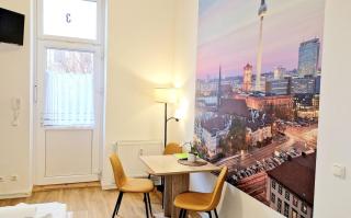 Green Apartment KM3 Studio with terrace - Berlino - 0