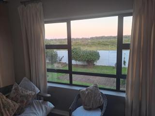 Tranquil Garden Cottage - Gqeberha - 4
