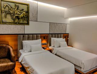Hotel NOAH SPIRE - Agartala - 7