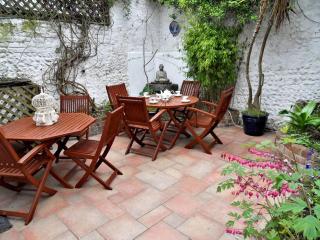 Clifton Cottage - by Brighton Holiday Lets - Brighton & Hove - 0