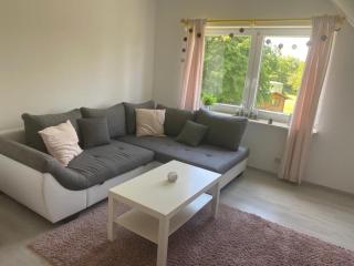 Schöne 4-Zi -FeWo nahe Ostsee mit tollem Garten - - 9