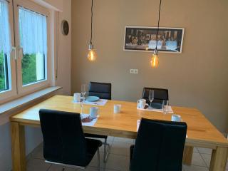 Cozy Apartment - 2 BR, Spacious Kitchen, Balcony, Top Location - Hemsbach - 5