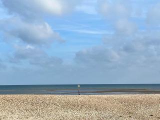 Shepherd's Beachhouse - Pagham - 9